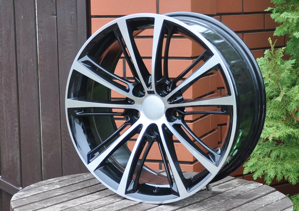 FE010 MB ALUFELNI 18 5x120BMW 5 7 F10 F11 F01 F30 ET34 4. kép