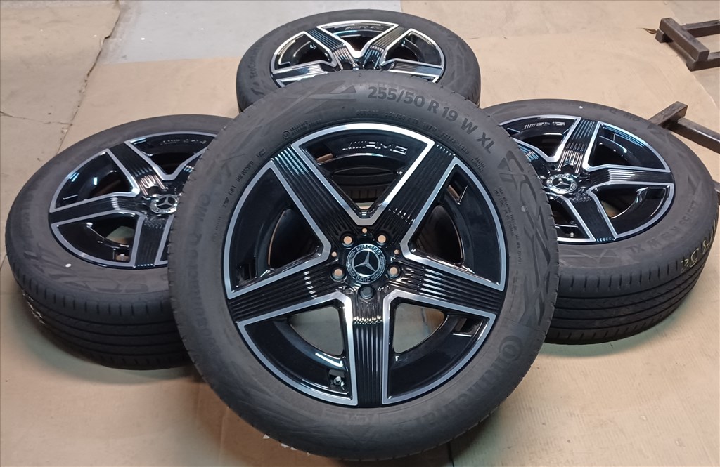  Mercedes W254 GLC AMG 5x112 8-9x19 235/55-255/50 R19 nyári gumikkal 4db 2. kép