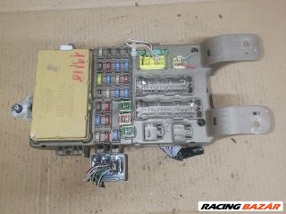 Toyota Corolla (E120/E130) Biztosítéktábla Utastér *111519* 8264113040 2323000231 1. kép