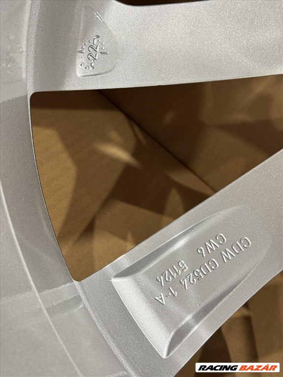 R19 Original skoda 7J ET43 565 601 025AK 565601025AK 1db felni 3. kép