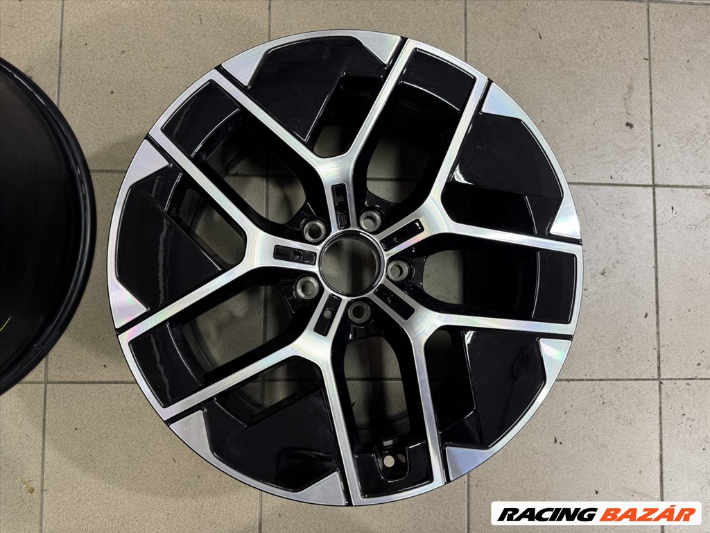 R18 Original mercedes 8J ET32,5 - A214 401 2900 A2144012900 1db felni 1. kép