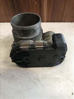Volkswagen Passat B5.5 1,8T / fojtószelep 06b133062b