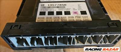 Opel Astra J BCM modul  13577850