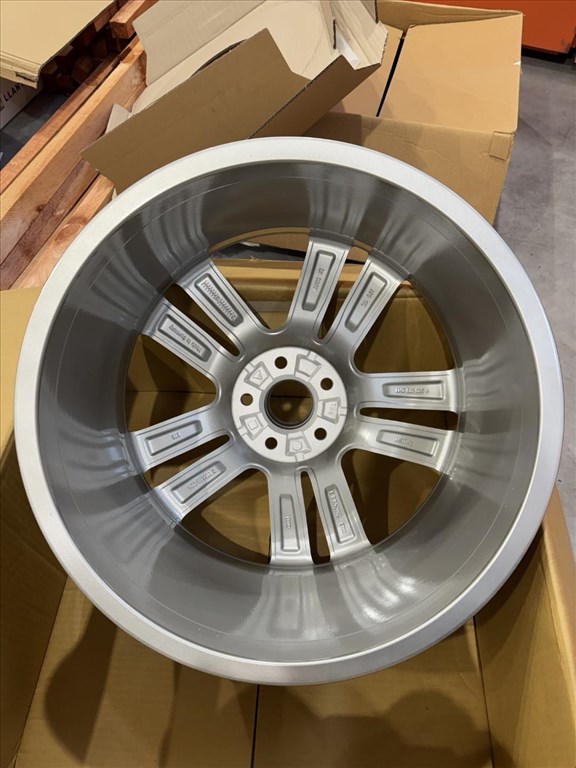 R20 Original Audi 9J ET33 - 4m0 601 025H 4M0601025H 2DB ALUFELNI FELNI 8. kép