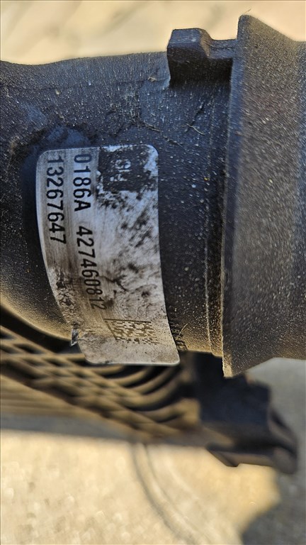 Opel Zafira C Tourer 1.6 CDTI Intercooler hűtő 13267647 3. kép