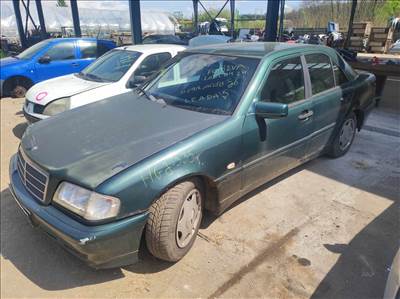 1999 Mercedes C180 benzines, manuális - Bontott alkatrészei eladóak!