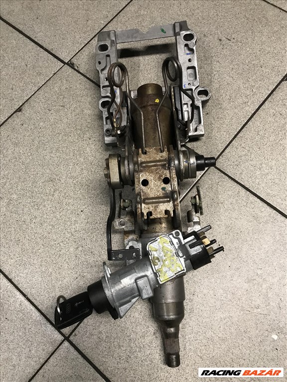 Audi A4 (B5 - 8D) gyújtáskapcsoló + kulcs 1. kép