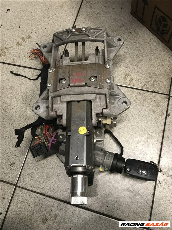 Audi A4 (B6/B7) gyújtáskapcsoló + kulcs 1. kép