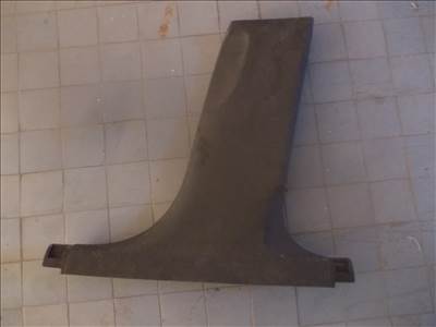 Audi A4 B8 jobbos alsó B-oszlop burkolat 2008-2015