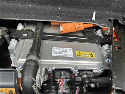 Mercedes S 500 PLUG-IN HYBRID feszültségszabályozó  A0003420700