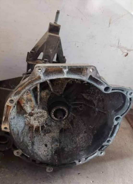 Ford focus Mk1 bontott alkatreszek , egyben 1. kép