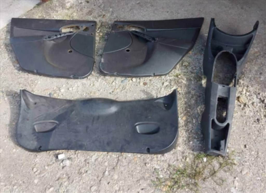 Ford focus Mk1 bontott alkatreszek , egyben 4. kép