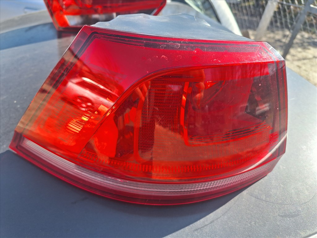 Volkswagen Polo VI 5g9 945 095 C bal hátsó lámpa  1. kép