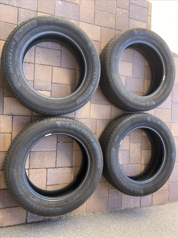 Michelin Primacy 4 215/60 r17 nyári gumi garnitúra eladó ! 1. kép