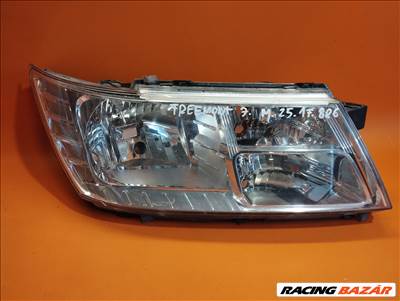 Fiat Freemont jobb első lámpa (egy füle hiányzik) (M.25.806)