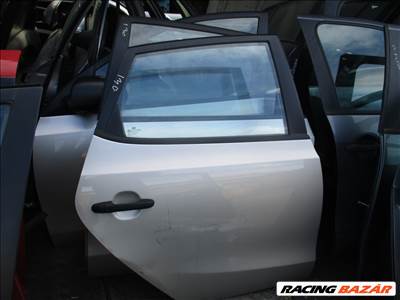 Hyundai i30 (FD) hátsó ajtó jobb 5 ajtós