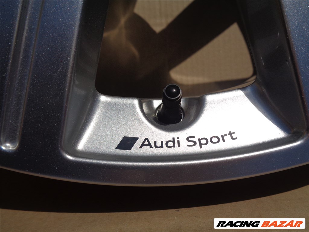 Audi RSQ3 Gyári alufelni 19-es, 5×112-es osztó, szalon autóról eladó.  4. kép