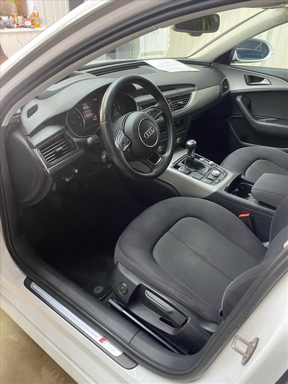 Audi A6 C7 Avant  fűthető szövet ülés szett 1. kép