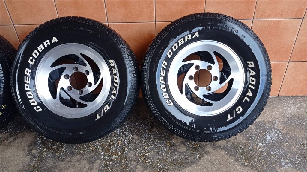 TEREPJÀRÒ 15” ALUFELNI 6x139,7 NYÀRI 255/70R15 GUMIVAL OLCSÒN!!! 2. kép