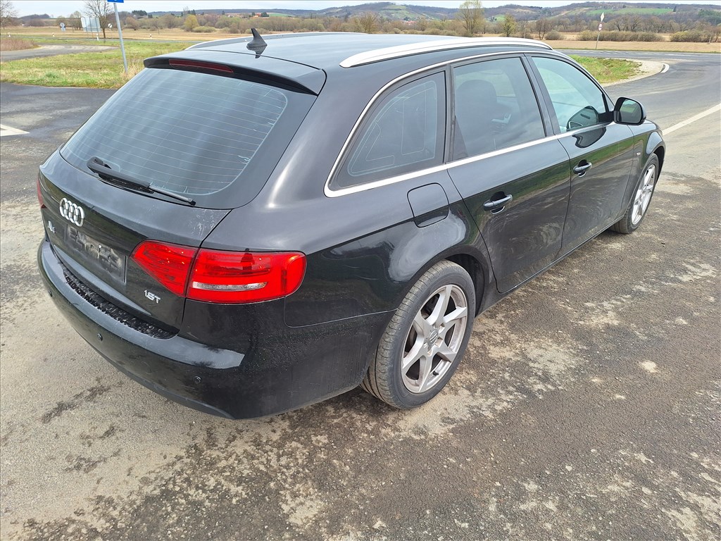 Audi A4 (B8 - 8K) (B8 - 8K) 1.8 TFSI CDH LKS LZ9Y bontott alkatrészei 4. kép