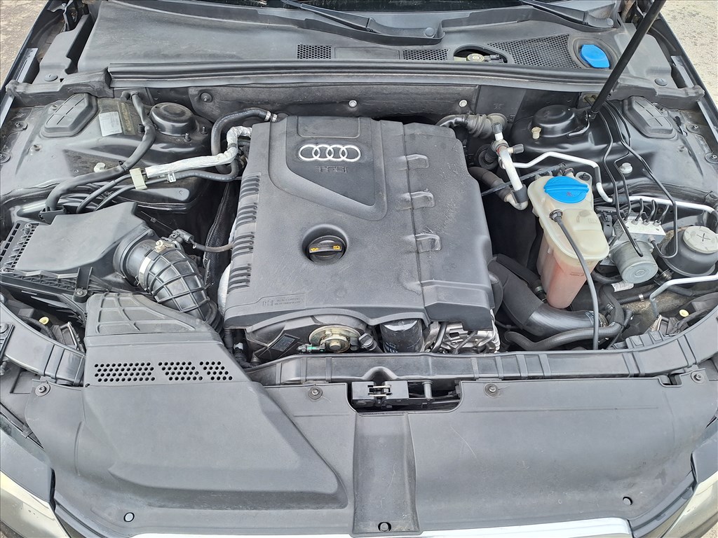 Audi A4 (B8 - 8K) (B8 - 8K) 1.8 TFSI CDH LKS LZ9Y bontott alkatrészei 8. kép