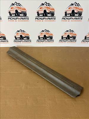 Belső küszöbburkolat Mitsubishi L200