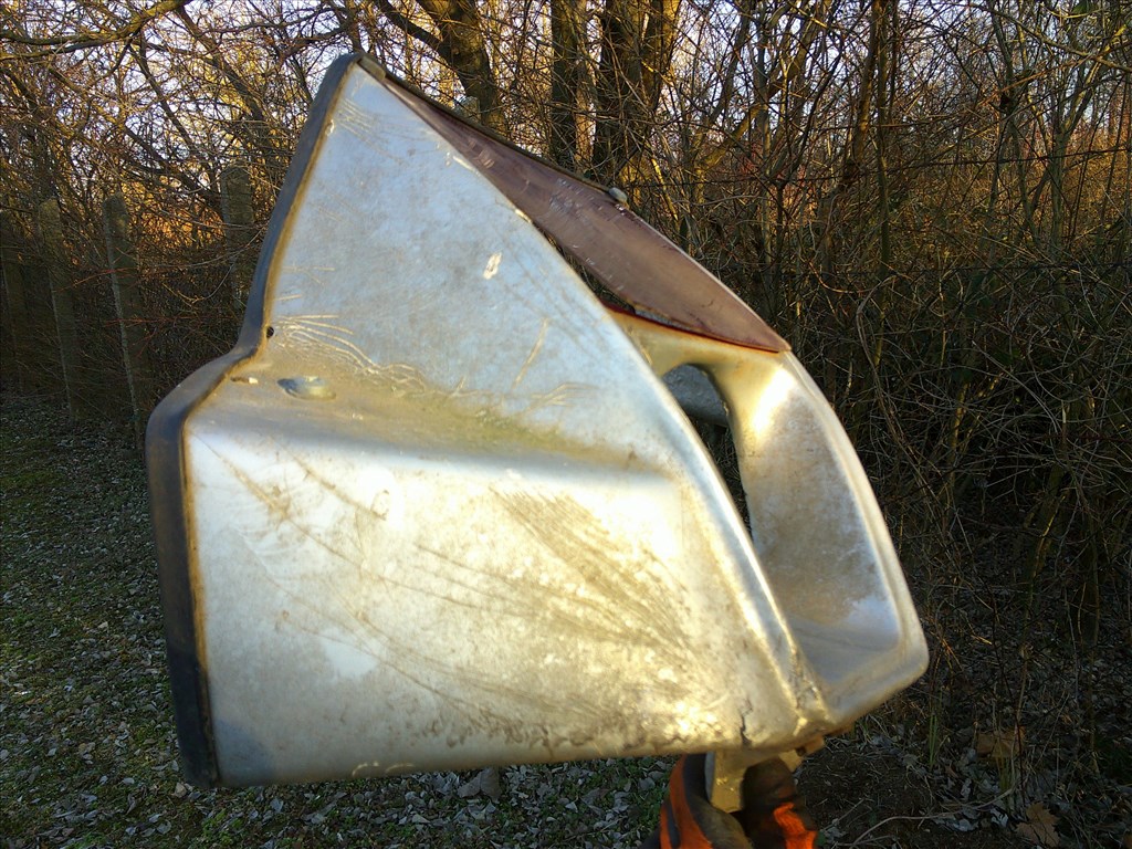 KIS-VAGY NAGY MKP.-RA RÉGI ÜVEGSZÁLAS FEJIDOM ELADÓ 3. kép