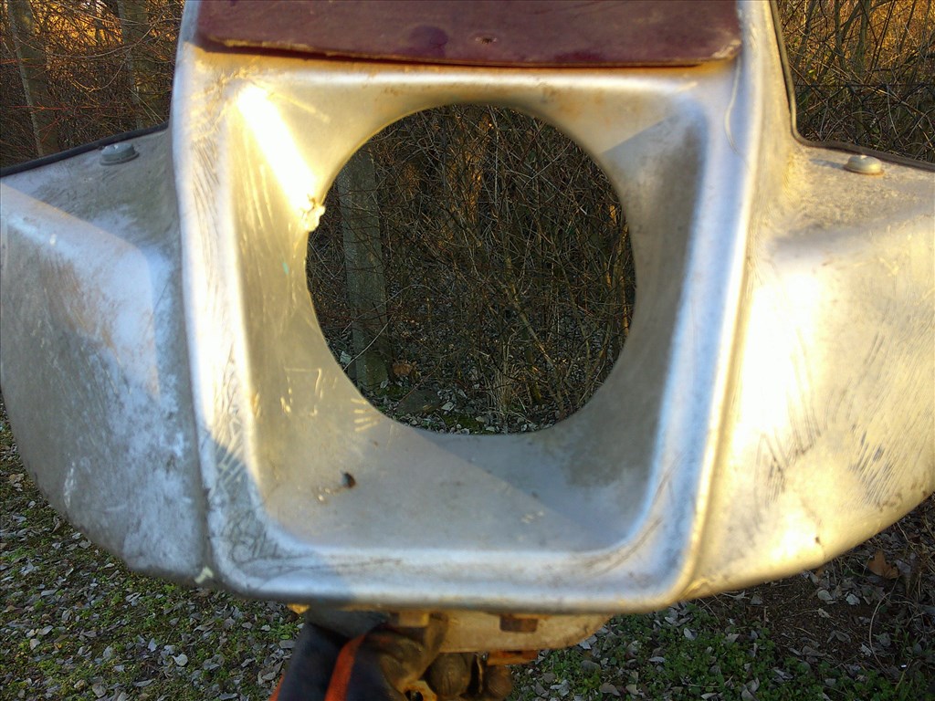 KIS-VAGY NAGY MKP.-RA RÉGI ÜVEGSZÁLAS FEJIDOM ELADÓ 4. kép