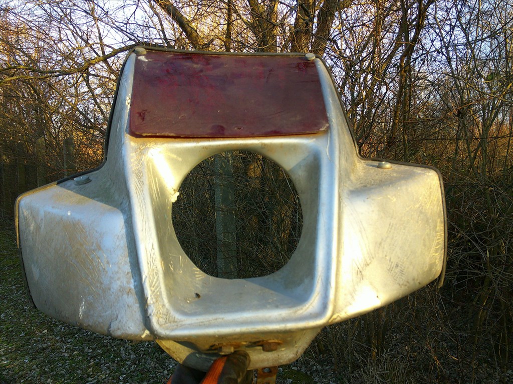 KIS-VAGY NAGY MKP.-RA RÉGI ÜVEGSZÁLAS FEJIDOM ELADÓ 8. kép