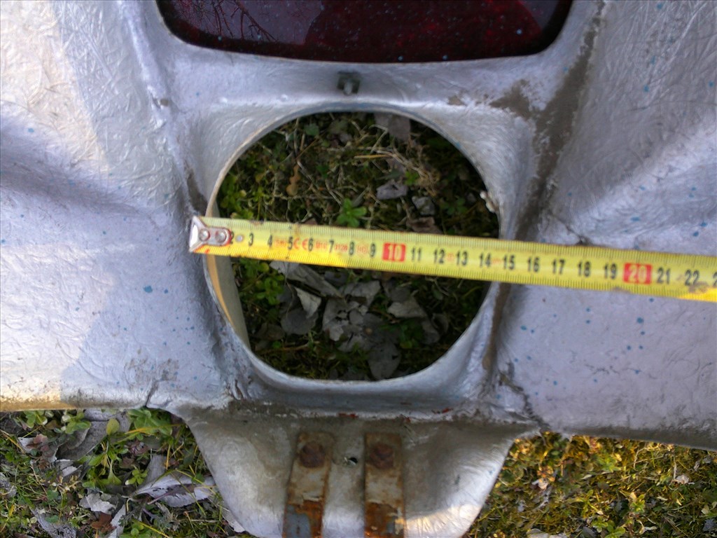 KIS-VAGY NAGY MKP.-RA RÉGI ÜVEGSZÁLAS FEJIDOM ELADÓ 29. kép