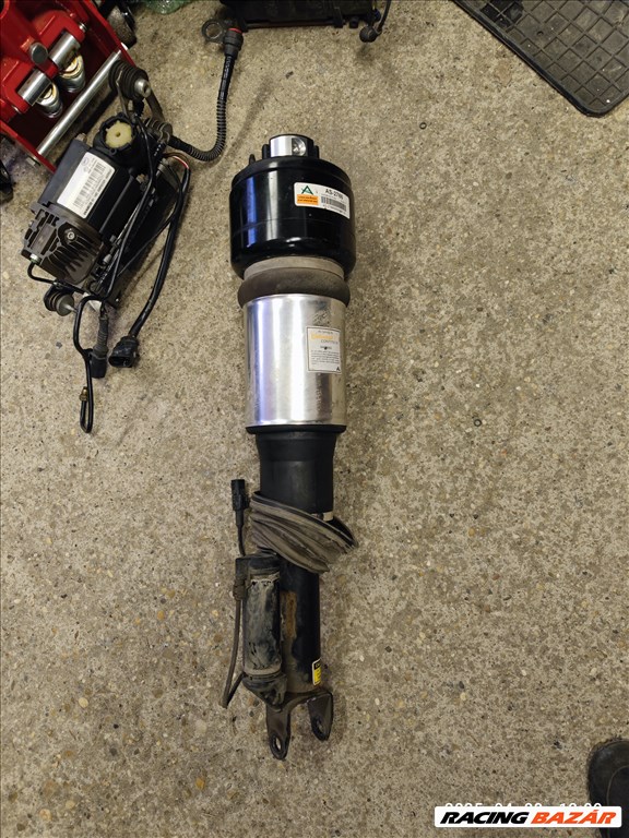 Légrugó javítás, adaptív lengéscsillapító javítás. 5. kép