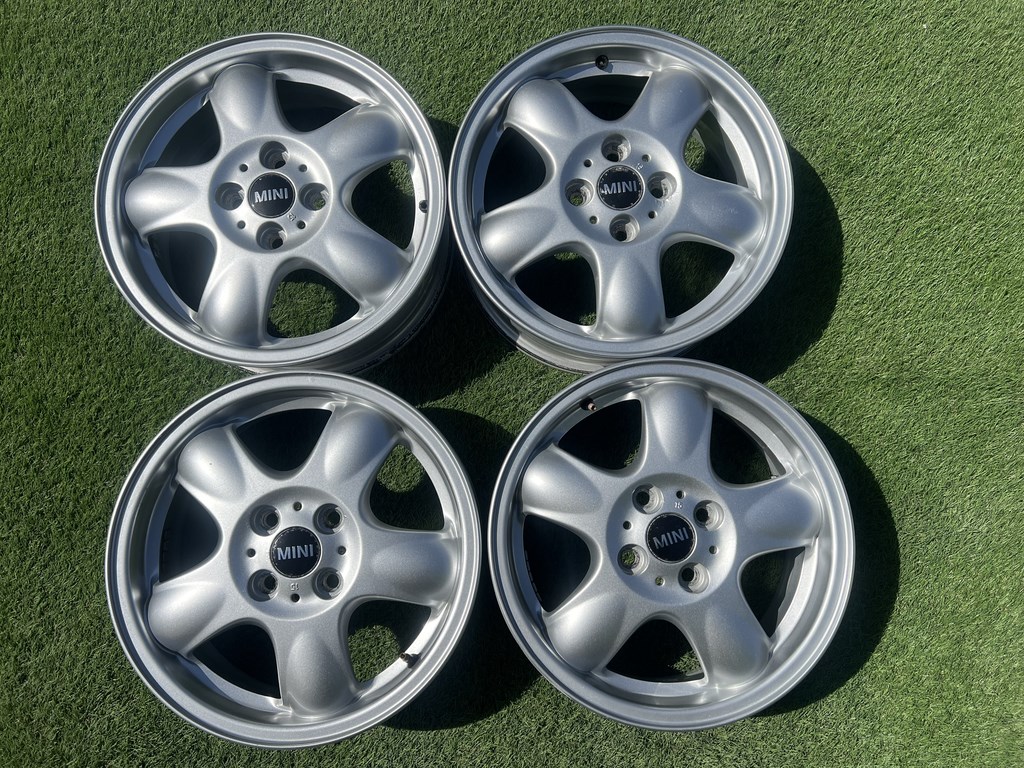 4x100 15" Mini gyári alufelni 5,5Jx15h2 ET45 1. kép