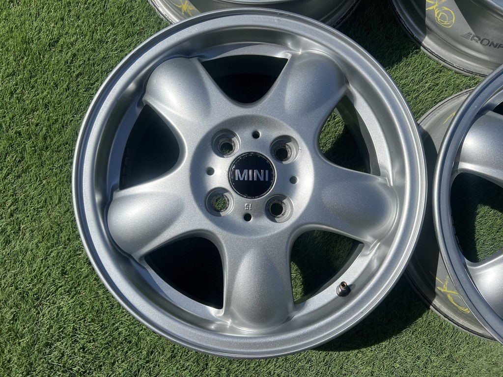 4x100 15" Mini gyári alufelni 5,5Jx15h2 ET45 2. kép