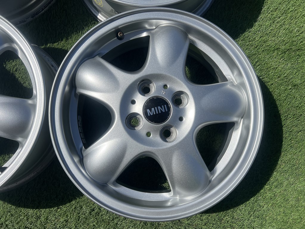 4x100 15" Mini gyári alufelni 5,5Jx15h2 ET45 3. kép