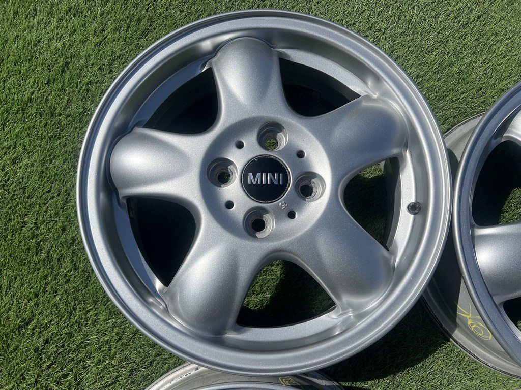 4x100 15" Mini gyári alufelni 5,5Jx15h2 ET45 5. kép