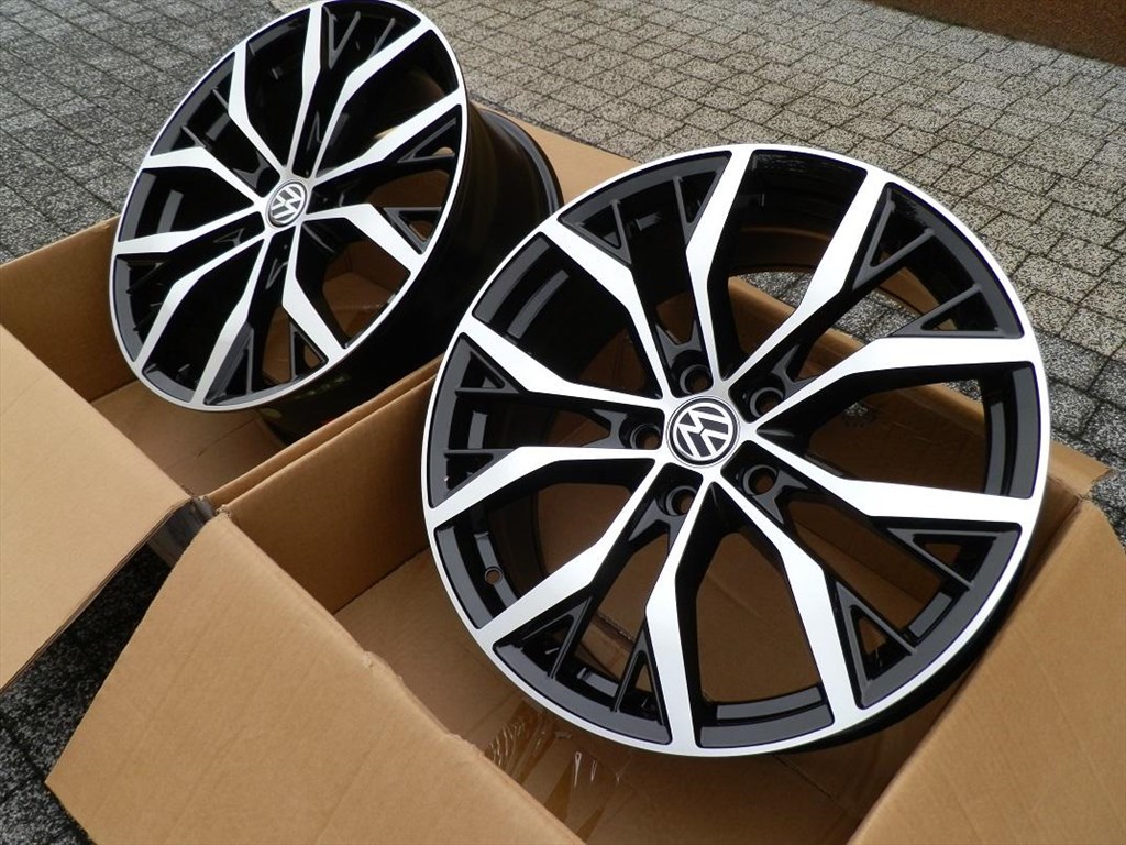 713 MB ALUFELNI 17 5x112 VW GOLF V VI VII PASSAT ET42 . 6. kép