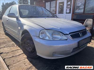 Honda Civic VI 1.4i bontott alkatrészei