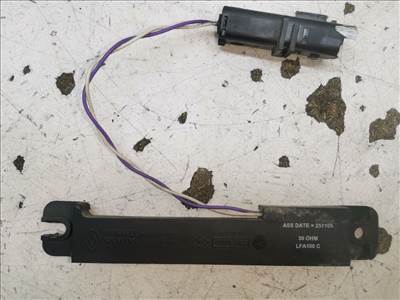 RENAULT MEGANE II (EM0/1_) 2.0 dCi Antenna Erősítő #37844# 8200125092