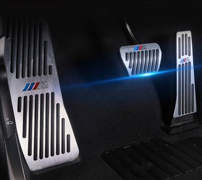 BMW M automata  pedál szett vagy BMW M  pedál szett manuális , csavaros rögzítés 