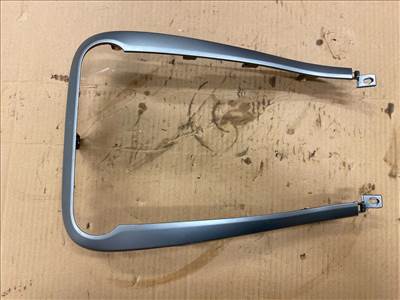 SUZUKI SPLASH  Középkonzol Keret