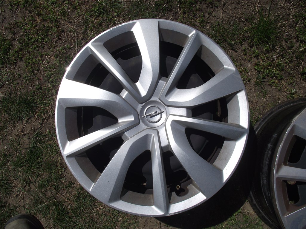 Opel F Corsa gyári 16" lemezfelni dísztárcsa 4X108 9825016480 2. kép