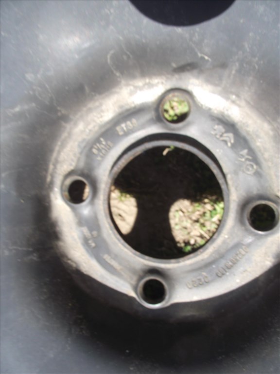 Opel F Corsa gyári 16" lemezfelni dísztárcsa 4X108 9825016480 7. kép