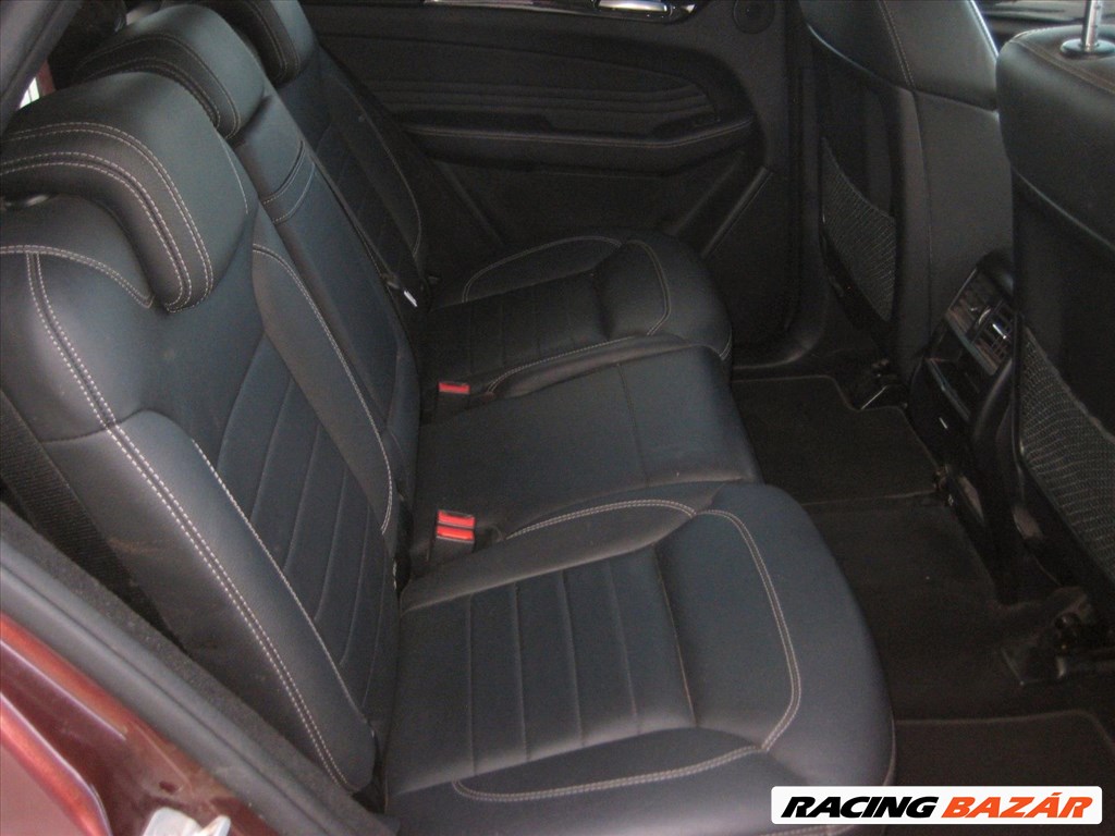 Mercedes ML-osztály (W166) bontott alkatrészei 6. kép