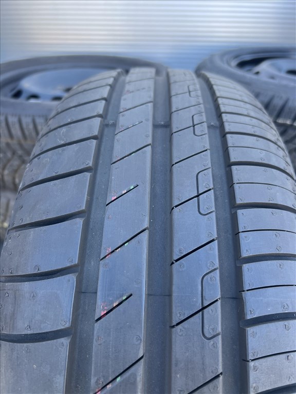 Defekttűrő Goodyear 195/55 R16 195/55R16 195/55/16 195/55x16 nyári gumi 2. kép