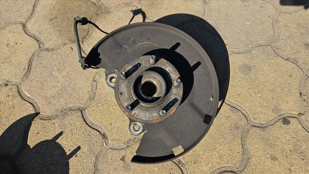 Opel Astra J Csonkállvány jobb és bal oldali 2. kép