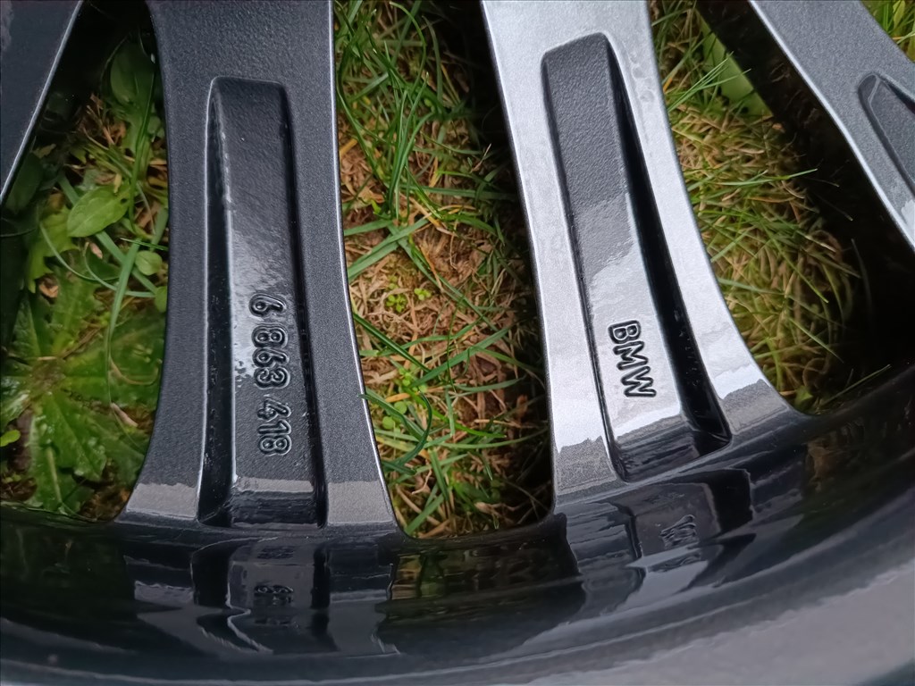  5x112 lyukosztású 8JJ 18" újszerű (gyári felni) alufelni 5. kép