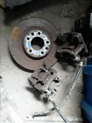 Peugeot 407 Hátsó Féknyereg munkahenger Tárcsa