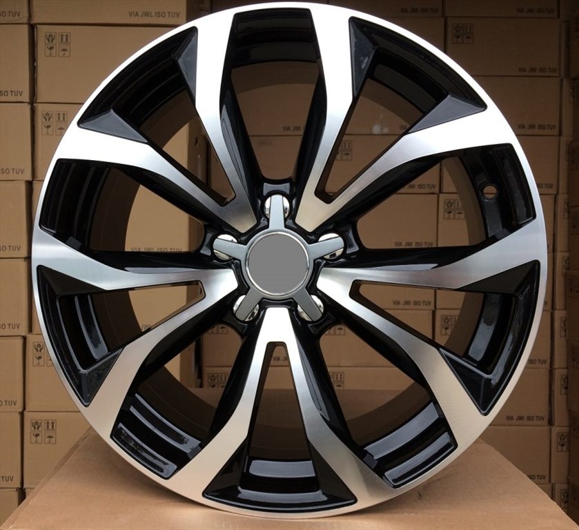 562 MB 19 5X112 AUDI A4 A5 A6 A8 Q3 Q5 AURA 1. kép