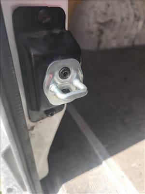 Renault Master III Csomagtér zár alkatrészek 