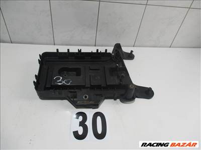 Skoda Octávia II Akkumlátortartó alsó akkumulátor tálca  1ko915333c